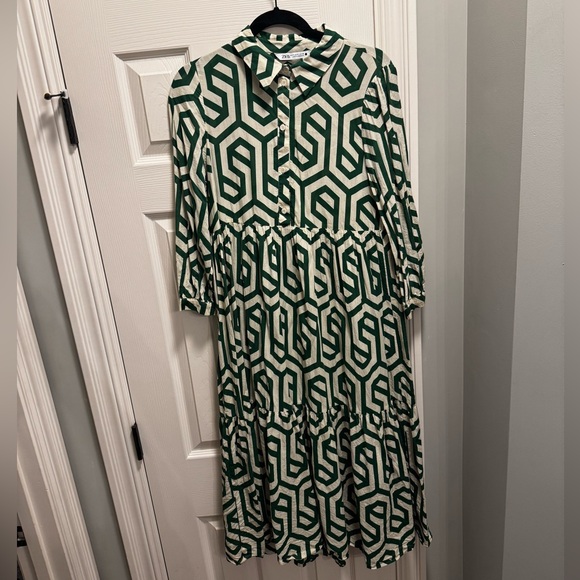 Zara Geometric Patterned Tiered Midi Dress - Picture 2 of 7